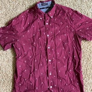 Men’s class fit button up